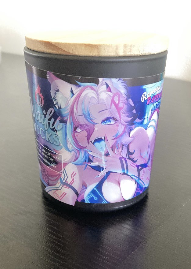 qrowzo's tweet image. GET UR CATBAT CANDLE ‼️🖤 THIS SHIT SMELLS SO GUD AND SHES SO PRETTY