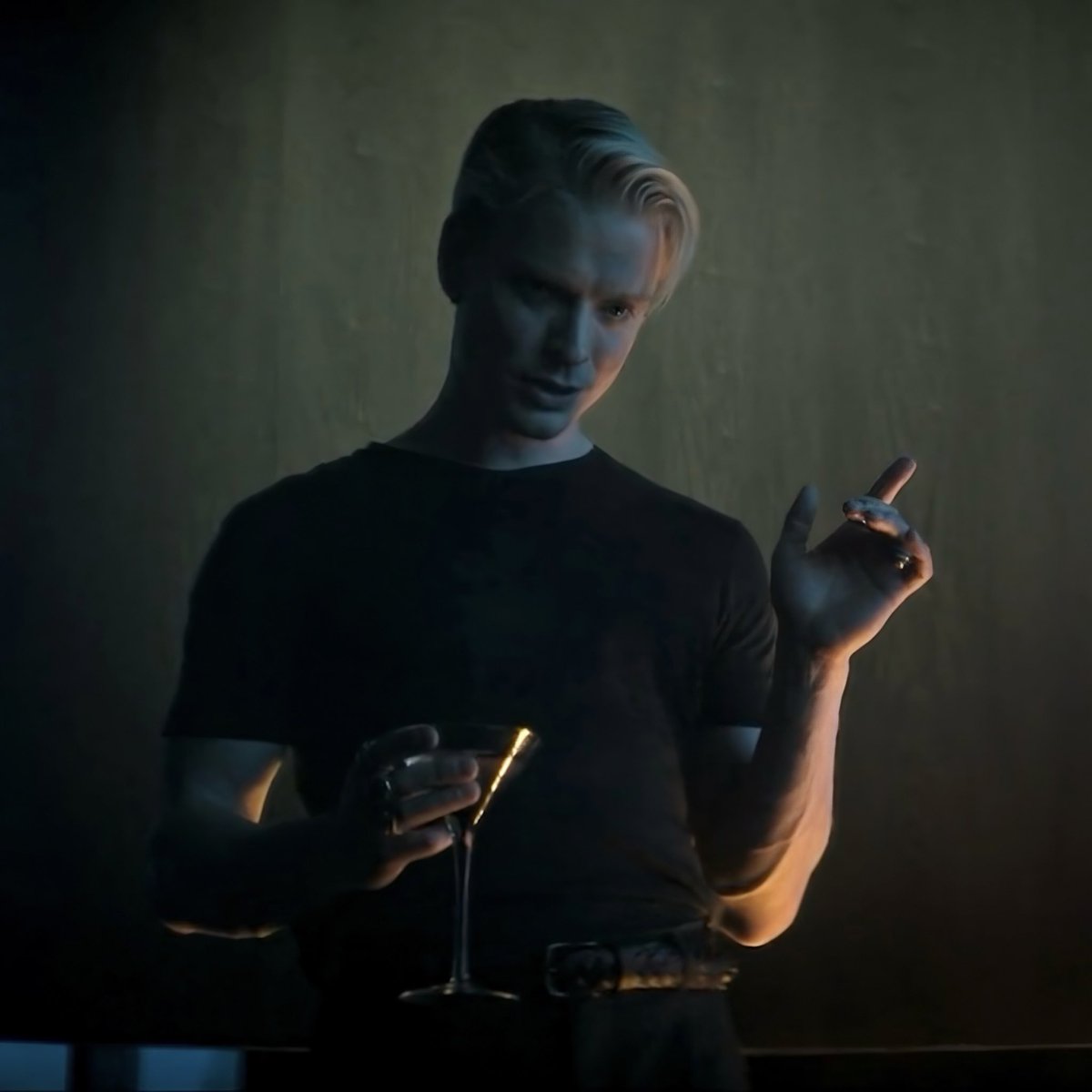 jesperfection's tweet image. i need to steal his gender