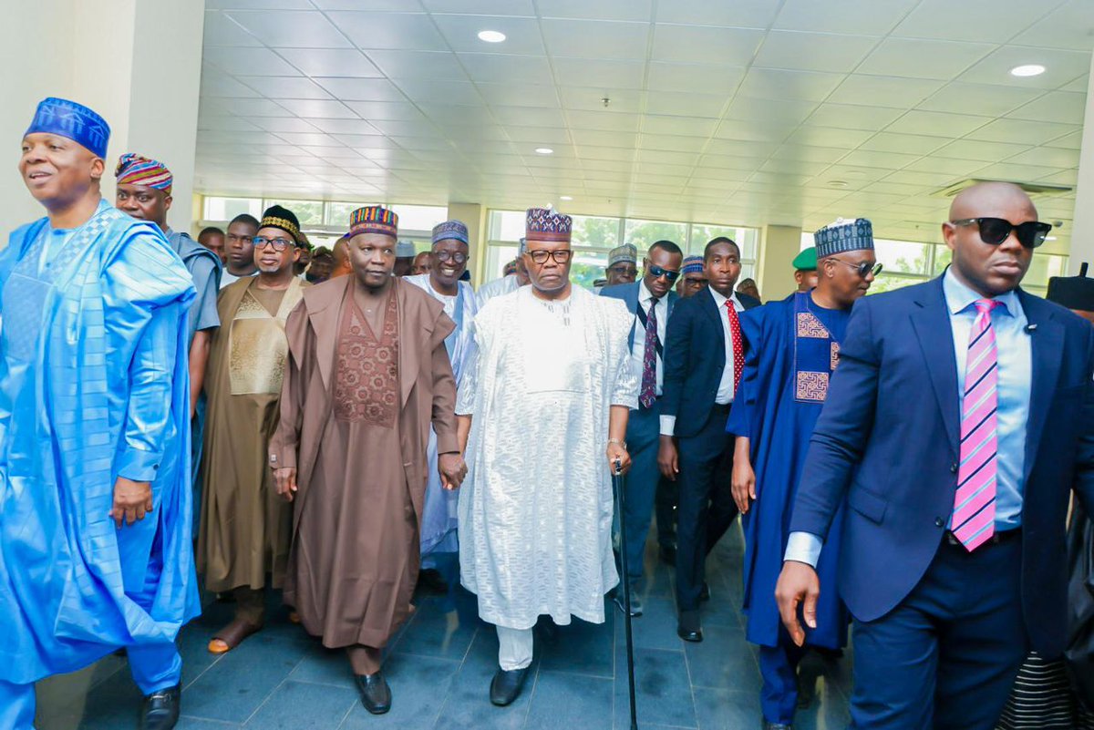 martinokorowu's tweet image. Akpabio, Abbas, Saraki, Govs, Senators, Grace Dakwambo's Daughter's Wedding Fatiha In Gombe State.
President of the Senate, @Senator_Akpabio, today led some members of the National Assembly to the wedding Fatiha of Hafsat Ibrahim Dakwambo, daughter of Senator Ibrahim Dakwambo to…