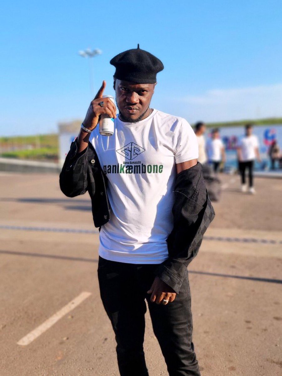 Nuttypix1's tweet image. Lemi make one thing clear!
wear Rubber
otherwise we link up Tomorrow at the Elgon museum for the Izak king 🤴 Experience
