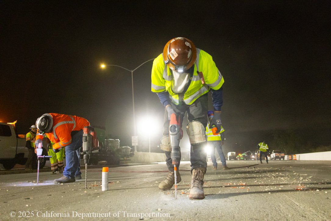 CaltransD4's tweet image. #HappeningNow: SB I-680 at Mission San Jose
(SR-238) in Fremont is closed until Monday morning.
Saturday Morning Update!
Work on schedule!
Peak traffic expected between now and 4PM
For info call
(510) 286-0319.