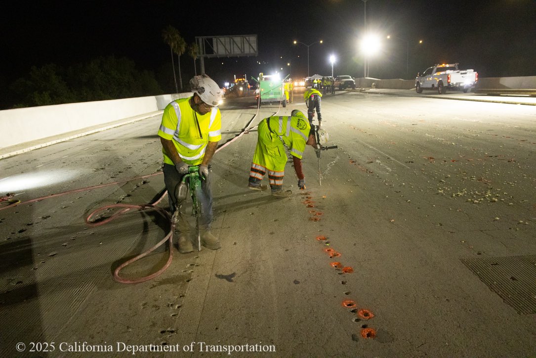 CaltransD4's tweet image. #HappeningNow: SB I-680 at Mission San Jose
(SR-238) in Fremont is closed until Monday morning.
Saturday Morning Update!
Work on schedule!
Peak traffic expected between now and 4PM
For info call
(510) 286-0319.