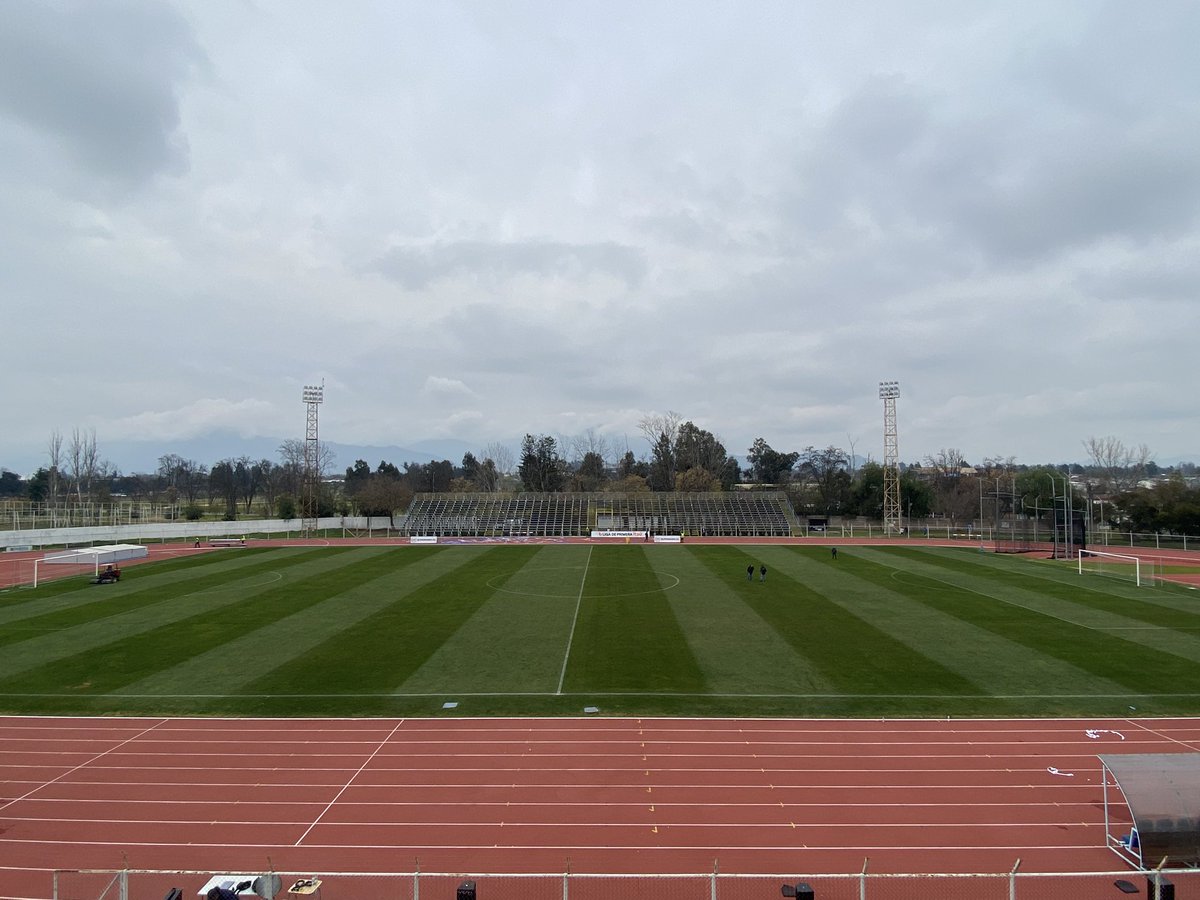 Ya se trabaja para el partido de mañana entre Ohiggins y Colo-Colo. 📷: @rdophotosport