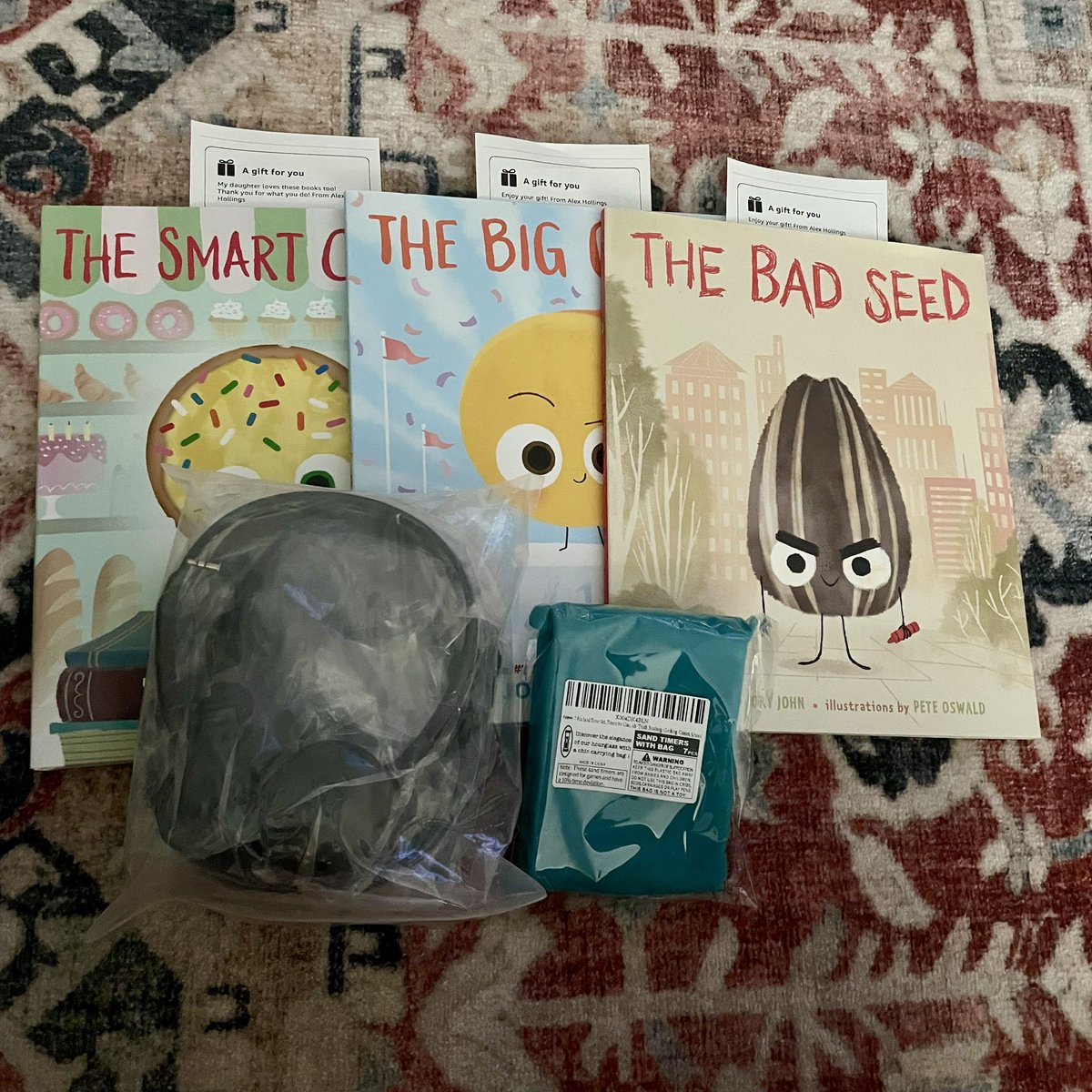 sunshyne1027's tweet image. Thank you so much @AlexHollings52. My students are going to be so happy when we get back to school! ❤️
#clearthelist #bettertogether