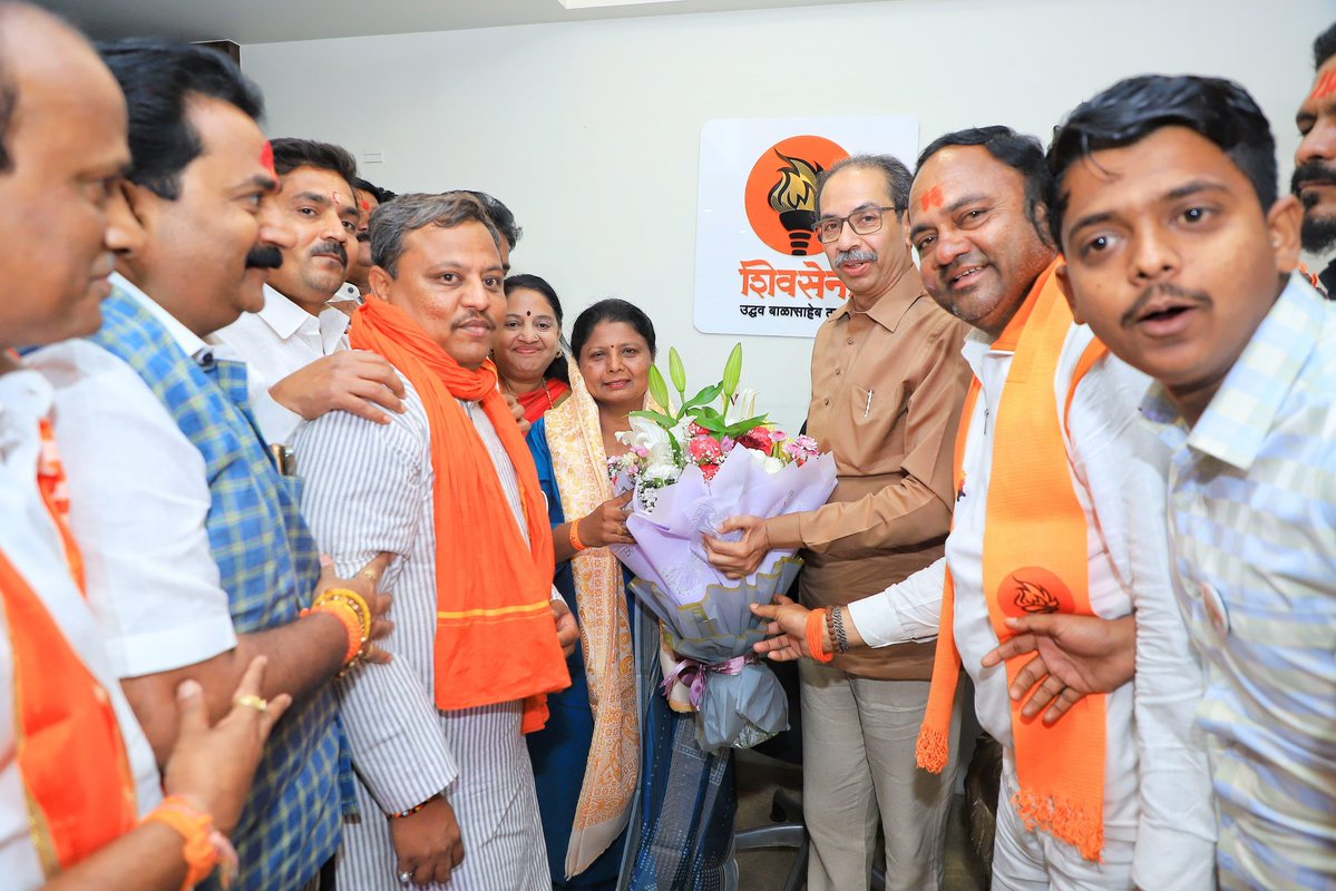 jayeshwani's tweet image. वाढदिवसाच्या आभाळभर शुभेच्छा #उध्दवसाहेब
#उध्दवबाळासाहेबठाकरे
#उध्दवठाकरे #उध्दवठाकरेसाहेब #UddhavBalasahebThackeray #UddhavThackeray #Uddhavsaheb
#BossThackeray