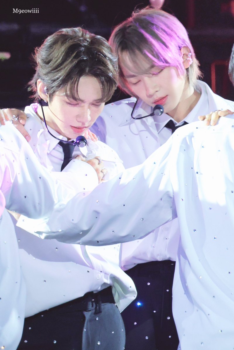 M9eowiiii's tweet image. 250726 썸머 가요대전
🤍🤍💜
#AHOF #아홉 #SHUAIBO #장슈아이보
#ZHANGSHUAIBO #张帅博 #シュアイボ
#제이엘 #JL