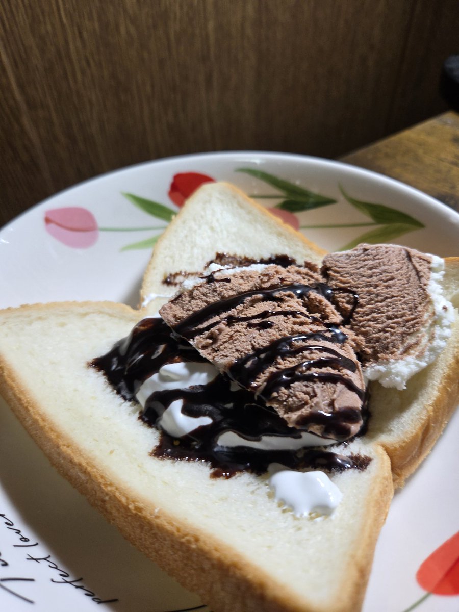 the_rolling_pig's tweet image. これは思い付きで作ったデザート