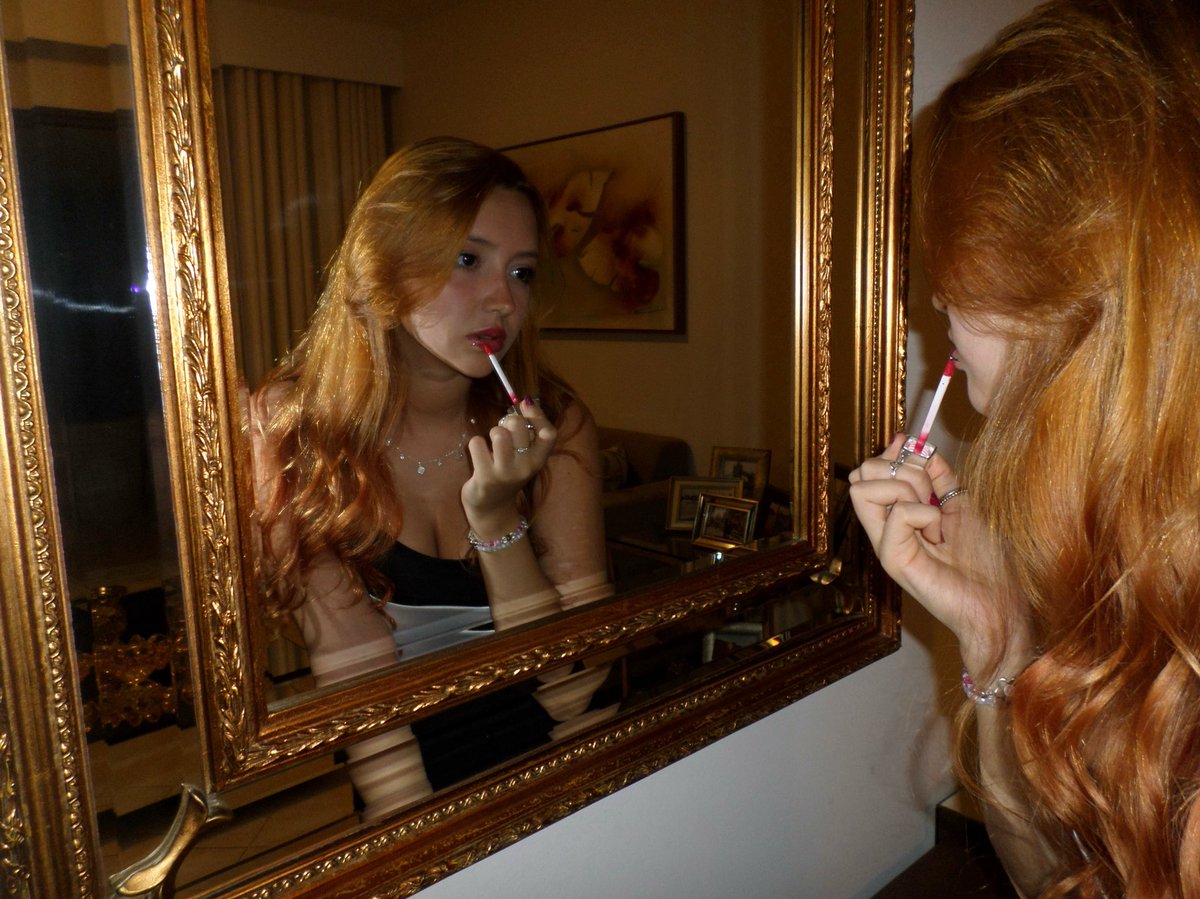 hdbngrrr's tweet image. me senti meio princesa burguesa
