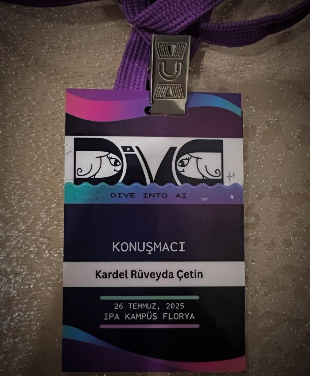 Bugün Kadın Yazılımcı’nın yapay zeka üzerine düzenlediği 𝗗𝗶𝘃𝗮: 𝗗𝗶𝘃𝗲 𝗶𝗻𝘁𝗼 𝗔𝗜 - 𝗬𝗮𝗽𝗮𝘆 𝗭𝗲𝗸𝗮 𝗞𝗼𝗻𝗳𝗲𝗿𝗮𝗻𝘀ı - 𝗗𝗶𝘃𝗮𝗖𝗼𝗻𝗳’da birbirinden değerli konuşmacılar ile birlikte dolu dolu bir etkinlik oldu, çok keyif aldım ve çok güzel insanlarla tanıştım.