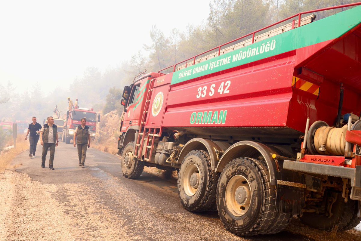 #Silifke’mizde meydana gelen orman yangınına karşı canla başla mücadele eden itfaiye ekiplerimize, orman işletme personeline ve gönüllülere yürekten teşekkür ediyoruz. Çalışmalarında kolaylıklar diliyoruz. 

Kalbimiz ve dualarımız yangından etkilenen Silifke’mizle.