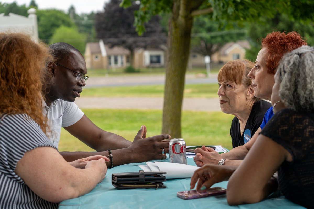 garlin's tweet image. We’re showing up, listening, and building something real together.
Grateful to everyone who came out for the CD 11 picnic.
