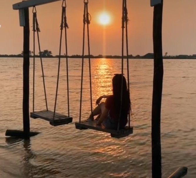 Lucyluciana94's tweet image. ๐ถSere d'estate dimenticate
c'รจ un dondolo
che dondola...๐ถ