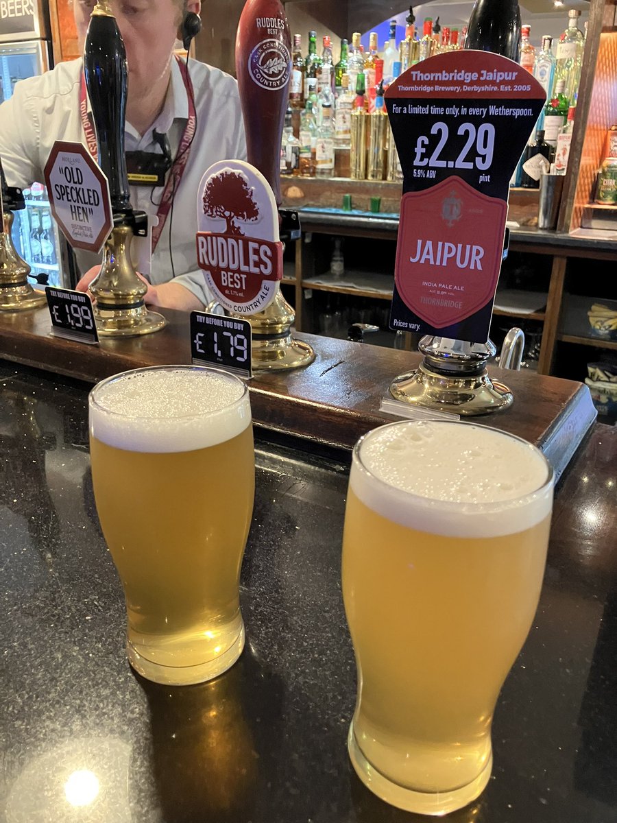 aIIegoricaI's tweet image. Two pints for less than £5
Sometimes I love where I live