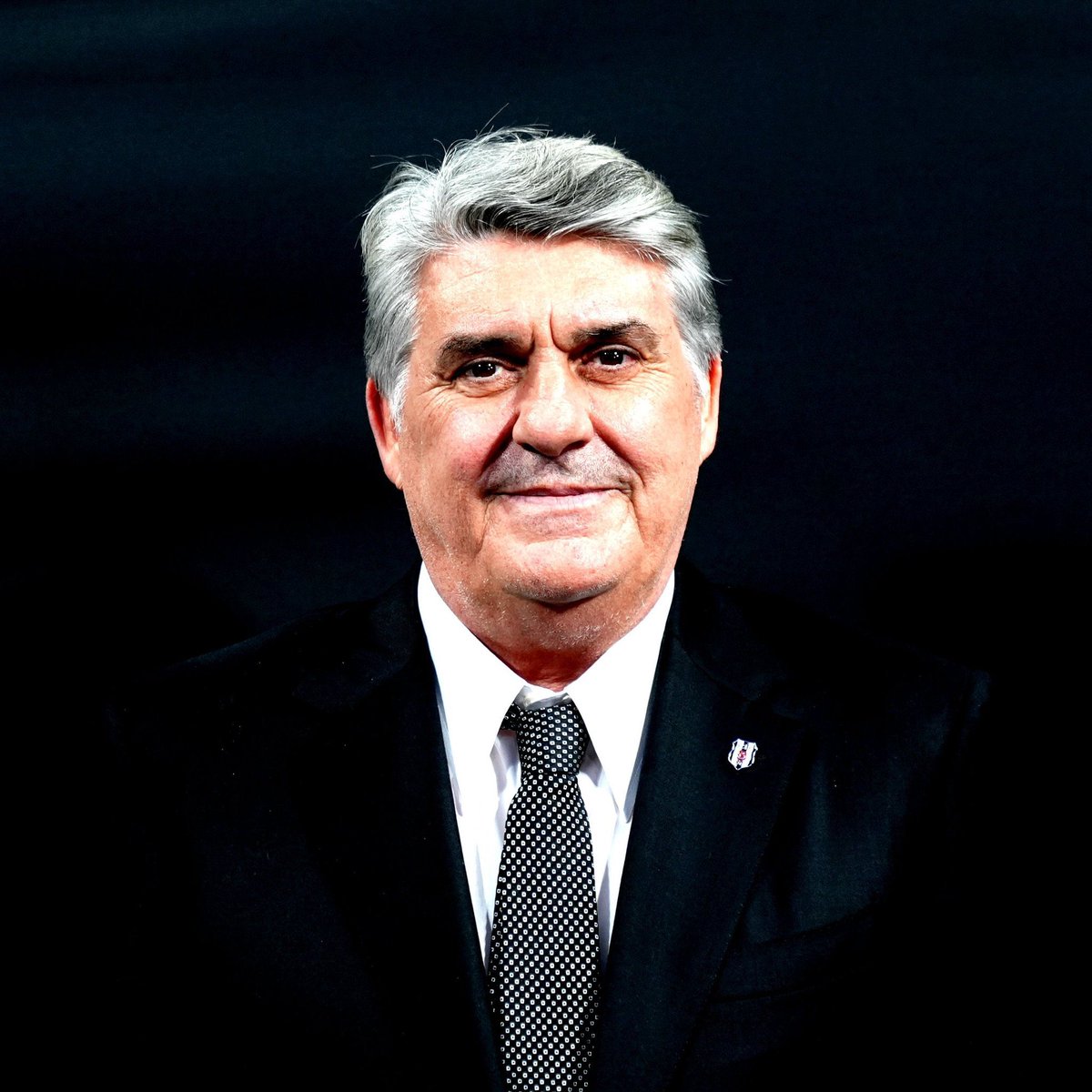 90 dk'yı zehir ettiğiniz için teşekkürler transfer eksiklerini tamamlamamaya devam 
#TransferlerNeredeAdalı
#ALYvBJK