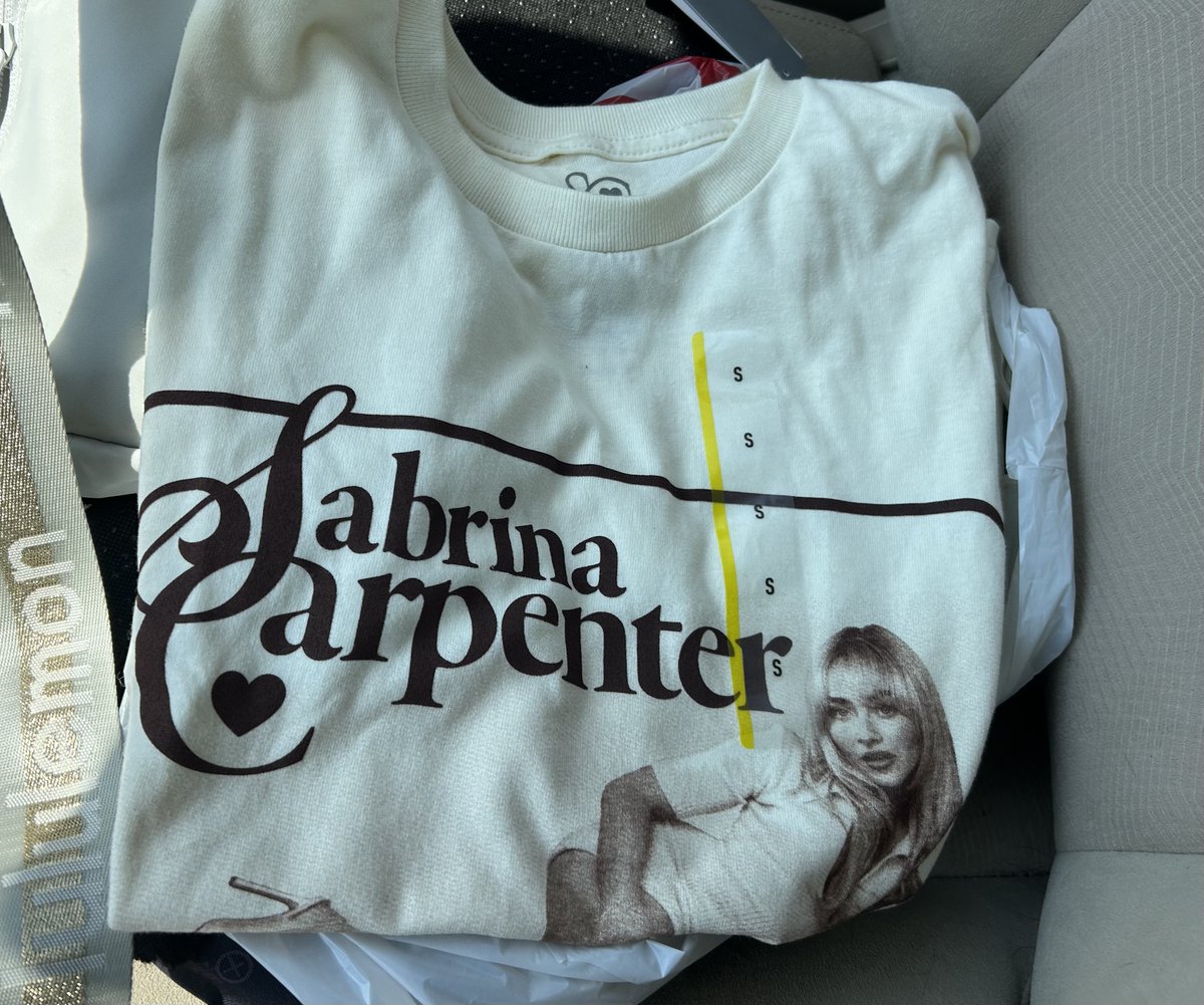 jordynsleftbrow's tweet image. yesssssssss my target had the short n sweet shirts !!