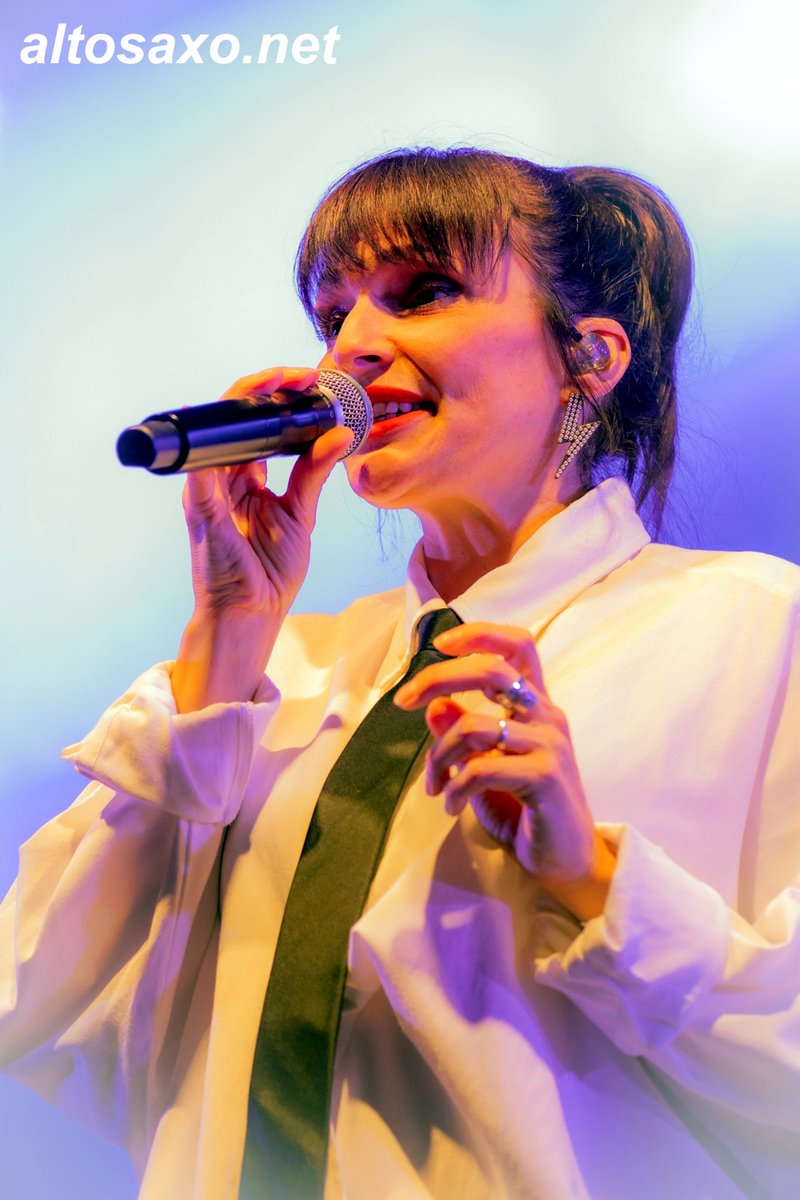 AltosaxoMusic's tweet image. Zoé Colotis of Caravan Palace performs at Festival de Carcassonne 2025 at Théâtre Jean-Deschamps in Carcassonne, France on July 20, 2025.
ALTOSAXO Music Apparel
altosaxo.net