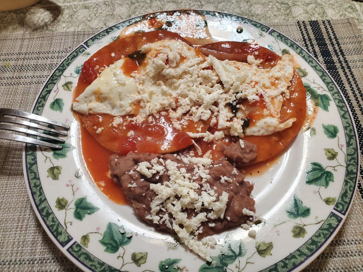 NightHawk_UXL's tweet image. GM gm @BLE77_ED having Huevos 🥚 🥚  Rancheros !!!