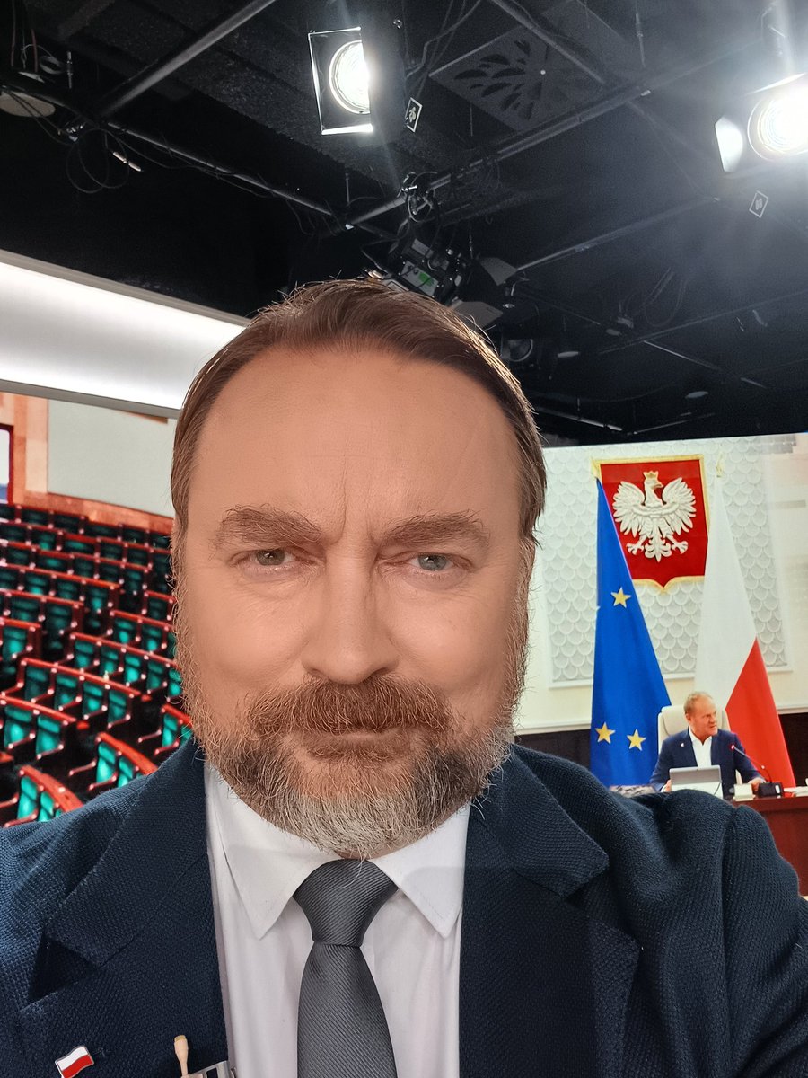 Paweł Szrot (@pszrot) on Twitter photo Za chwilę w <a href="/RepublikaTV/">Telewizja Republika 🇵🇱 #włączprawdę</a> . Za chwilę w <a href="/RepublikaTV/">Telewizja Republika 🇵🇱 #włączprawdę</a> .