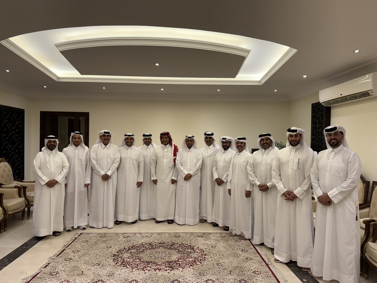 halhjri14's tweet image. أكرمك الله وأغناك بوراشد وبقية الأخوان الأعزاء من برنامج القيادات التنفيذية ٢٠٢٠ ، شكراً على التهئنات ومازلنا في بداية المشوار ، الهدف سيبقى دائماً وأبداً بناء عملاق تقني عربي 🚀
@ramzan_alnaimi