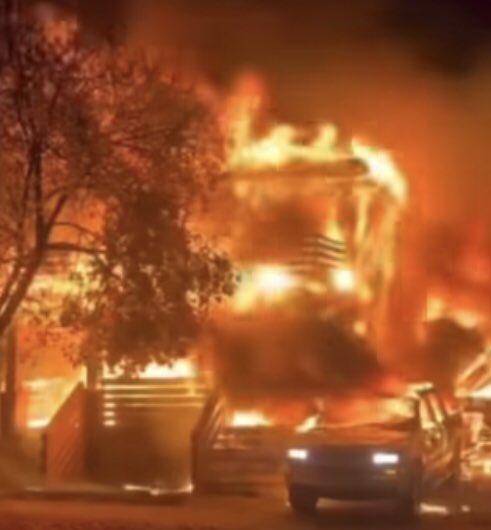 لحنی که حرف زدم                   منظوری که داشتم.