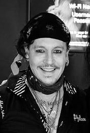 Savvy_CapJackie's tweet image. The most precious smile...☺️
...so gorgeous, omg...🤧
#JohnnyDepp 🩶
📸 Ross Halfin