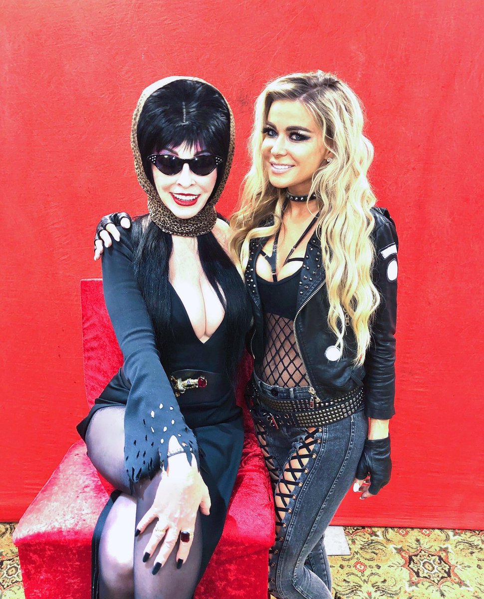 ElviraClips's tweet image. Elvira, Carmen Electra. 2019.