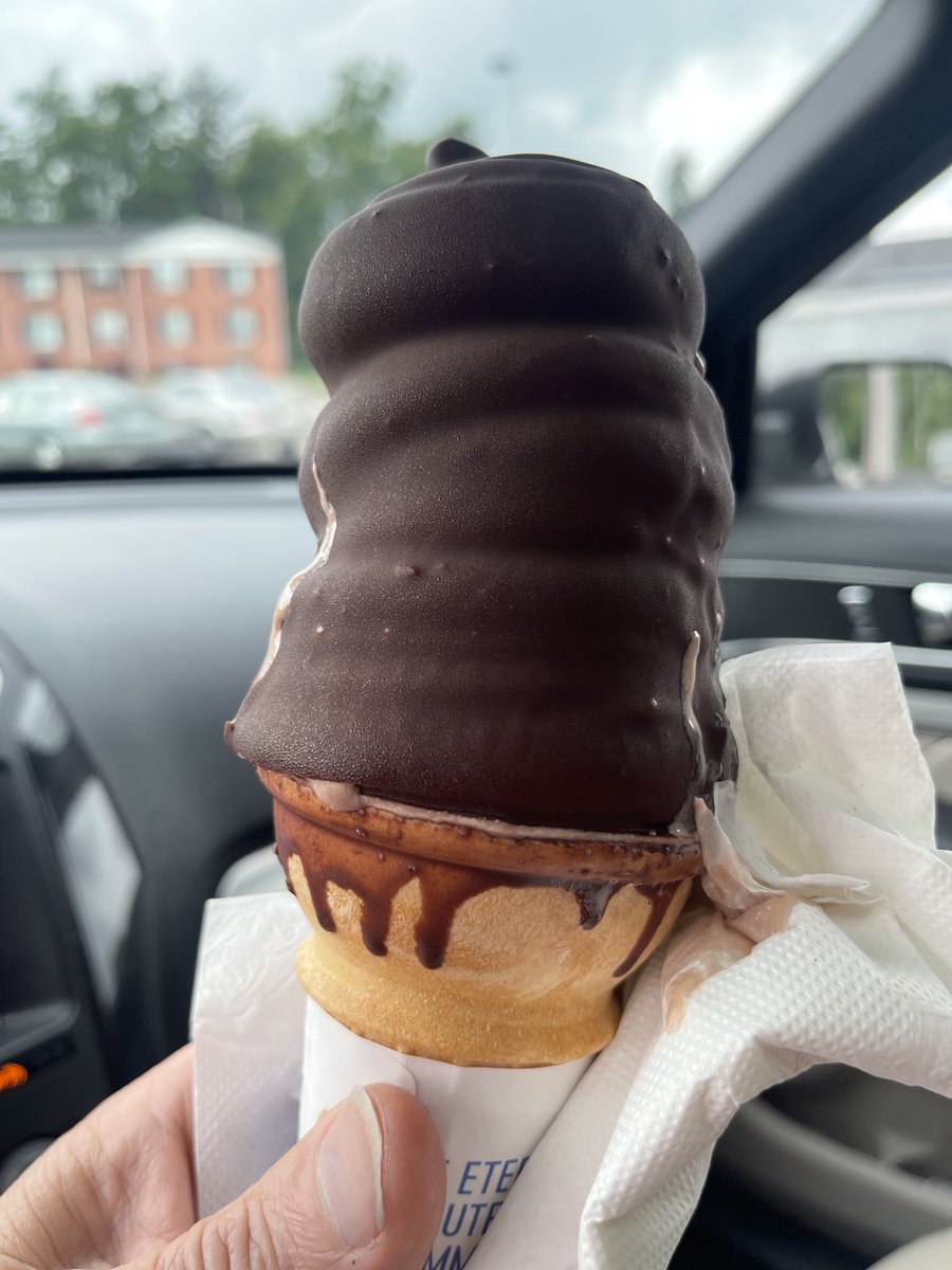 John Mercure (@johnmercure) on Twitter photo Lunch when I'm running my errands without <a href="/chellemercure/">Michelle Mercure</a> 😁😁😁
<a href="/DairyQueen/">Dairy Queen</a> #SweetLife Lunch when I'm running my errands without <a href="/chellemercure/">Michelle Mercure</a> 😁😁😁
<a href="/DairyQueen/">Dairy Queen</a> #SweetLife