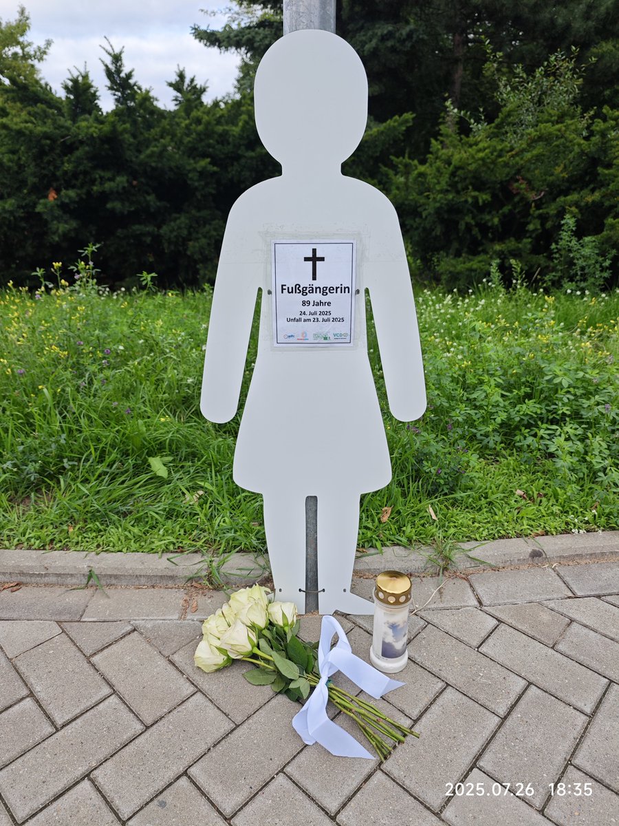 Knucklehead🚲🐝🦩🧚🏻♂️🐛🦋 (@nocciolinchen) on Twitter photo #Autoterror 365/24 ✔️
#motorisierteGewalt ✔️
#Verkehrssicherheit ❌ ❌ ❌
🖤 Wir fordern #VisionZero Frau <a href="/Innensenatorin/">Senatsverwaltung für Inneres und Sport</a> <a href="/IrisSpranger/">Iris Spranger</a>
berlin.de/polizei/polize… #Autoterror 365/24 ✔️
#motorisierteGewalt ✔️
#Verkehrssicherheit ❌ ❌ ❌
🖤 Wir fordern #VisionZero Frau <a href="/Innensenatorin/">Senatsverwaltung für Inneres und Sport</a> <a href="/IrisSpranger/">Iris Spranger</a>
berlin.de/polizei/polize…
