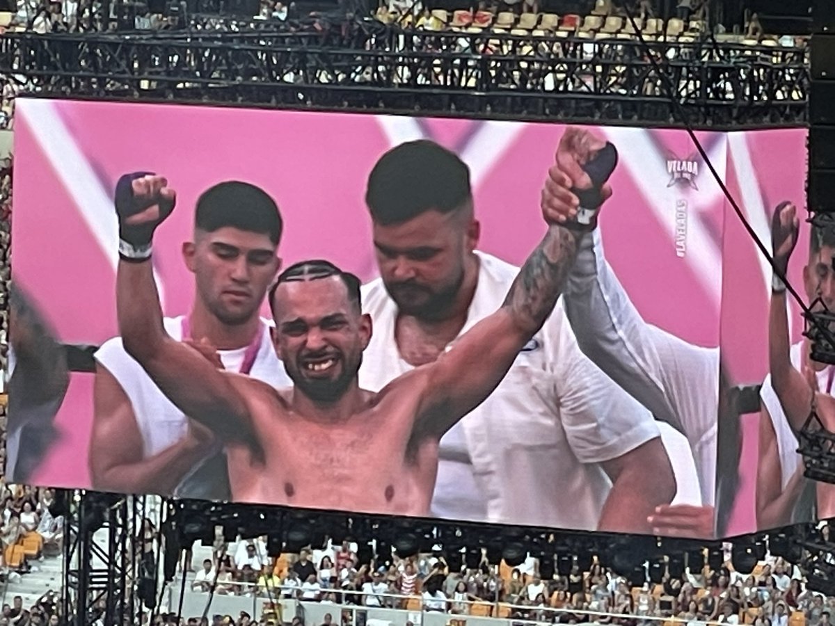 elxokas's tweet image. QUÉ QUIERES QUE HAGA PEREIRA???
3-0 LIMPIO, OS LO DIJE.
HOY LLUEVE EN MÉXICO. 🇲🇽
VIVA ESPAÑA. 🇪🇸