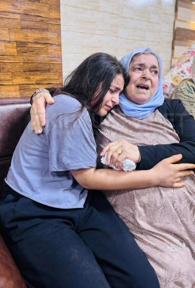 7K Yezidi women were kidnapped by lSlS, raped and sold multiple times in Iraq,Syria &amp; Turkey,2599 still missing.

10K Yezidis were killed and 19 Yezidi girls were burned to death for refusing to convert to lslam and be sex slaves!

0 protest

Pic of Yezidi kidnapped with her mom!