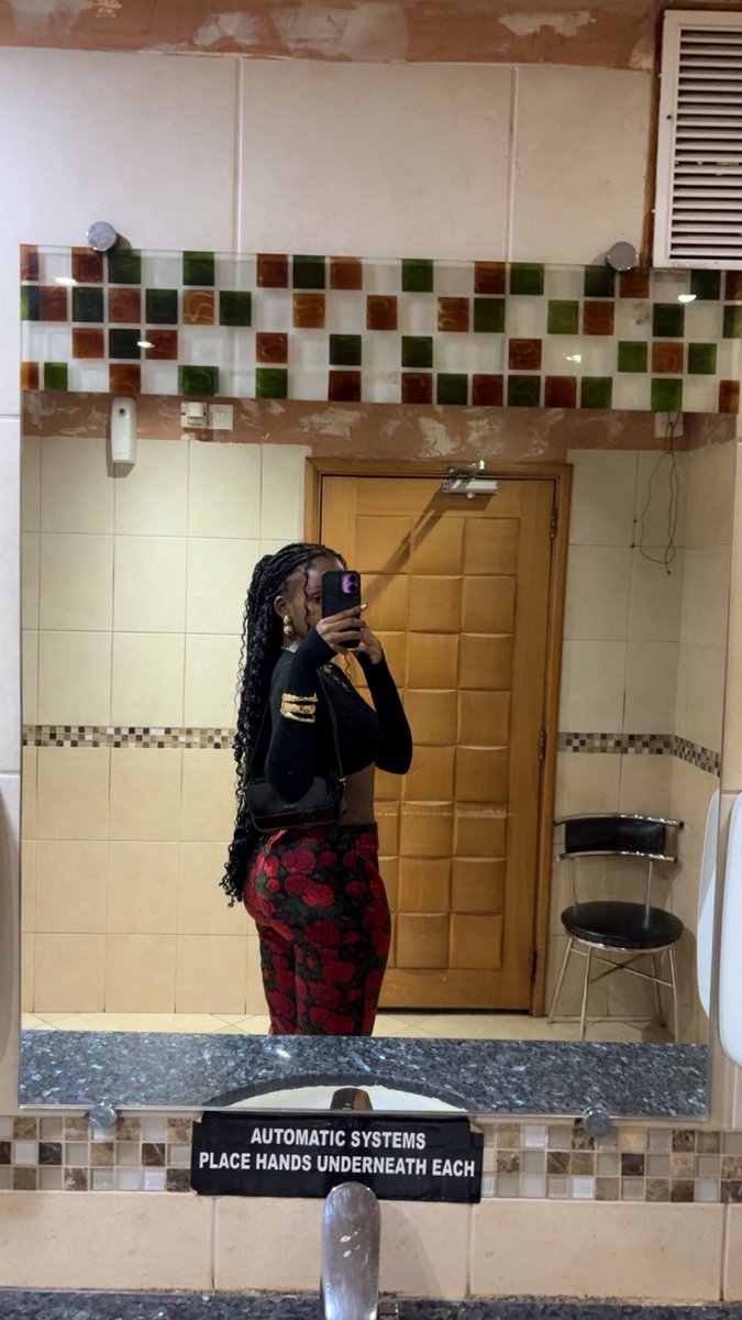 Paulynnee's tweet image. OOTN🖤