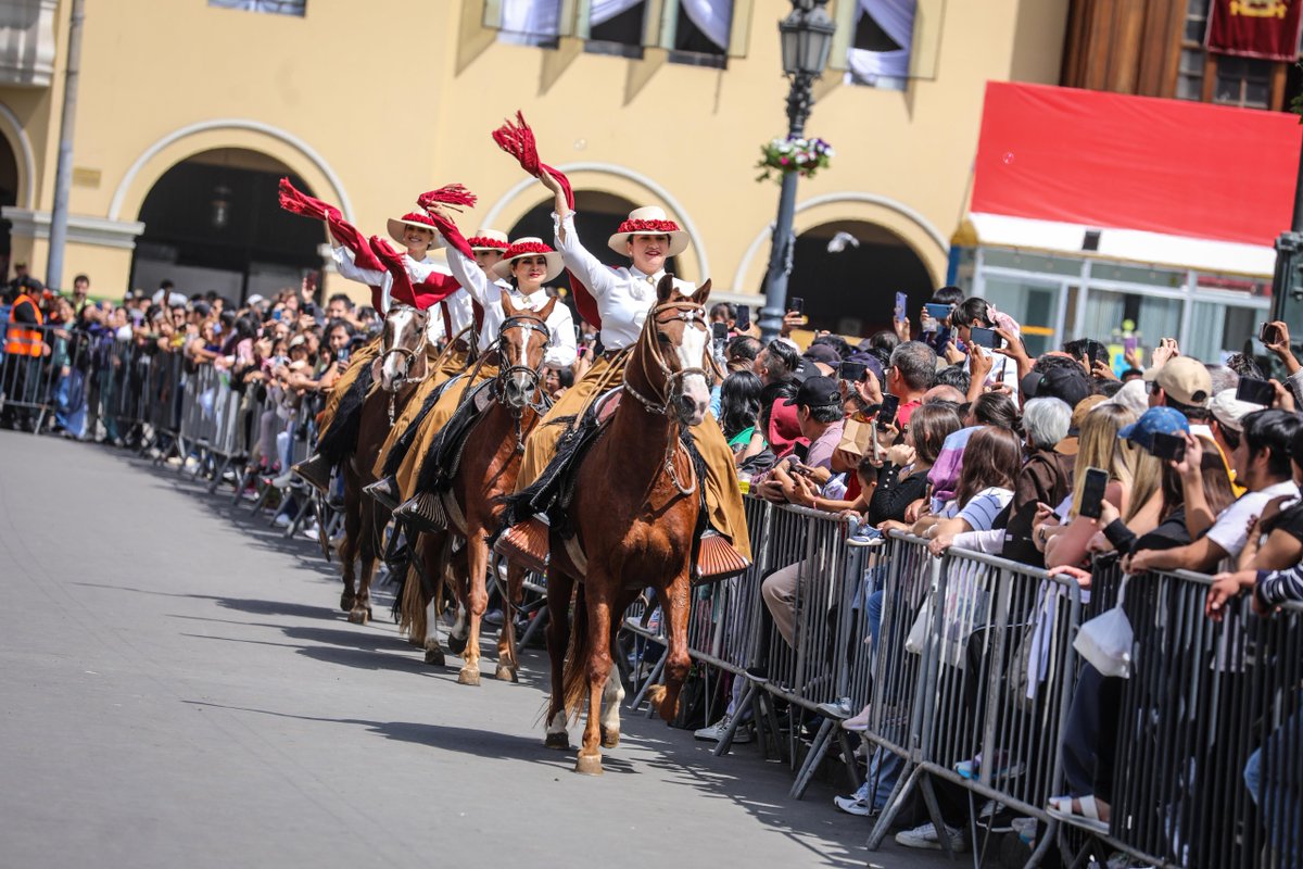 MuniLima's tweet image. Presentaci贸n de los caballos de pasos por Fiestas Patrias
La Asociaci贸n Cultural del Caballo Peruano de Paso ofreci贸 un incre铆ble homenaje a esta raza emblem谩tica, s铆mbolo de identidad nacional y patrimonio cultural聽del聽Per煤.