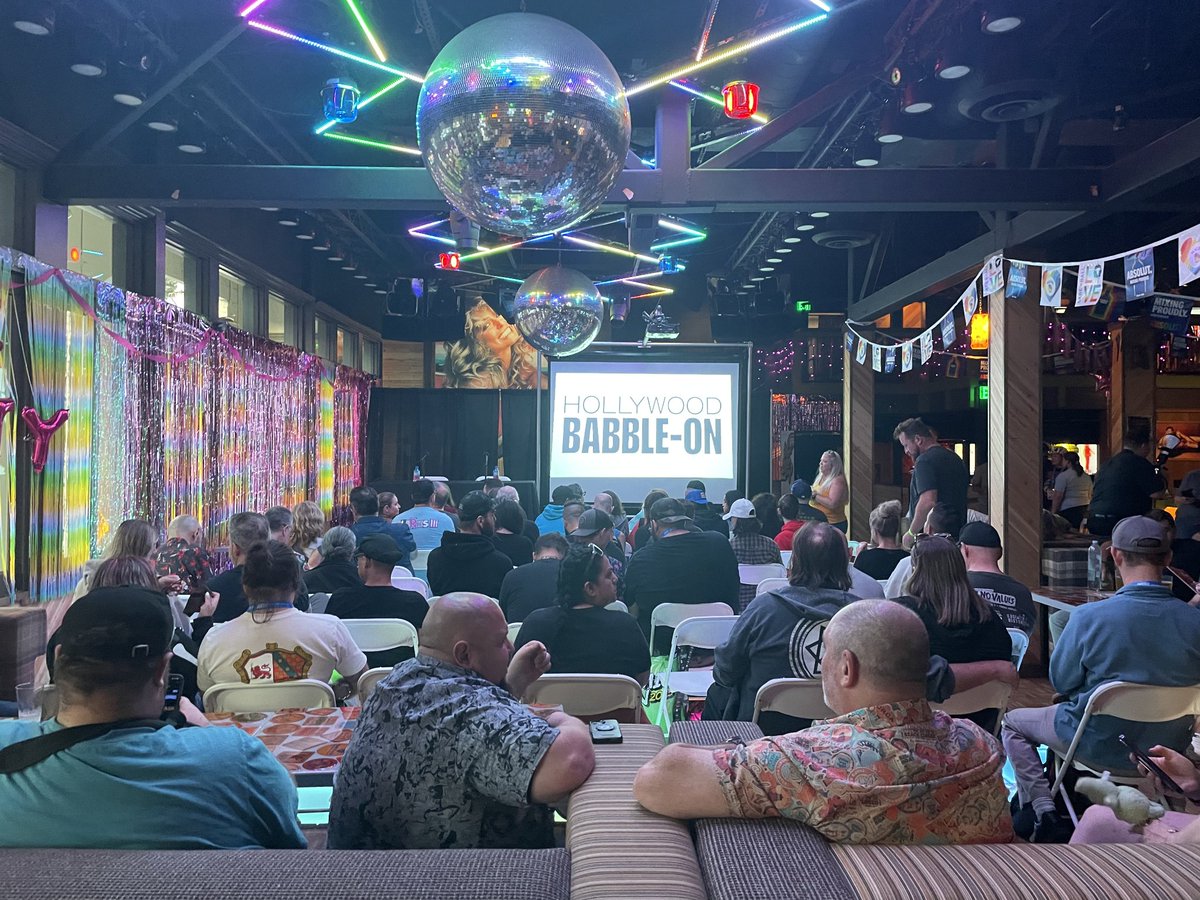ralphgarman (@ralphgarman) on Twitter photo Thanks to everyone who came to our sold-out HOLLYWOOD BABBLE-ON at #SDCC2025 last night! <a href="/ThatKevinSmith/">KevinSmith</a> and I had a blast! Thanks to everyone who came to our sold-out HOLLYWOOD BABBLE-ON at #SDCC2025 last night! <a href="/ThatKevinSmith/">KevinSmith</a> and I had a blast!