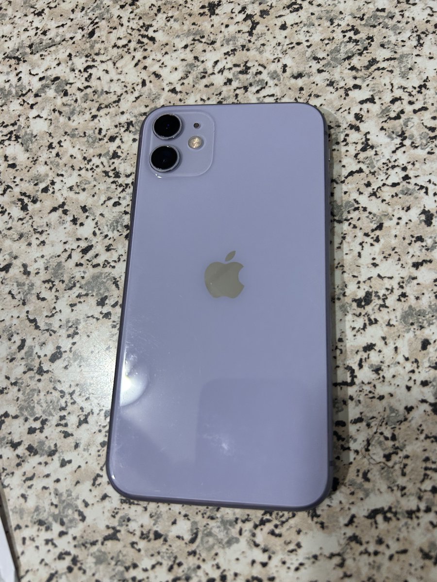 RexxMayo's tweet image. iPhone 11 64 gb very neat....falaaaa 
Dm let&apos;s talk 🙂