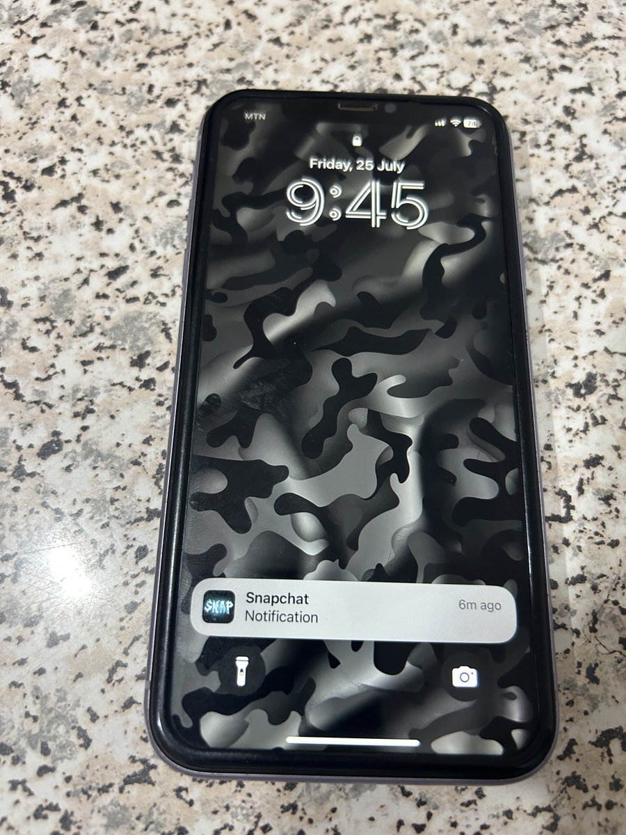 RexxMayo's tweet image. iPhone 11 64 gb very neat....falaaaa 
Dm let&apos;s talk 🙂