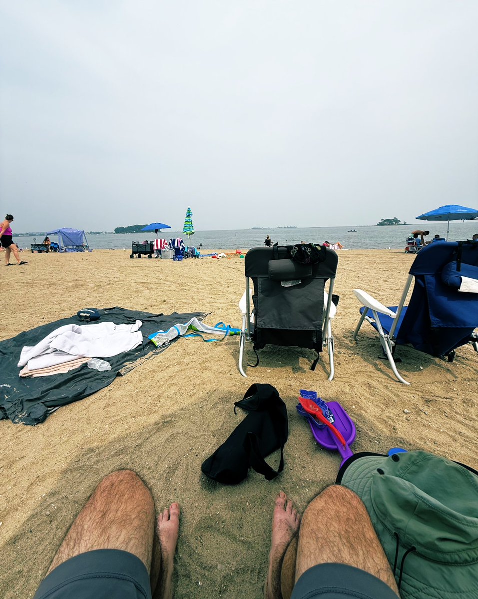 paulerockalot's tweet image. Long Island Sound (still technically a beach)