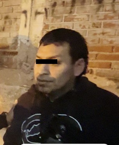 PoliciaPeru's tweet image. Lima 🚨 |Efectivos de la Dirincri PNP intervinieron a un presunto integrante de la banda “Los Gatilleros de Ancón II” por el delito de tenencia ilegal de arma de fuego y posesión de droga. Se incautó una pistola hechiza y municiones de diferentes calibres. #PolicíasEnAcción