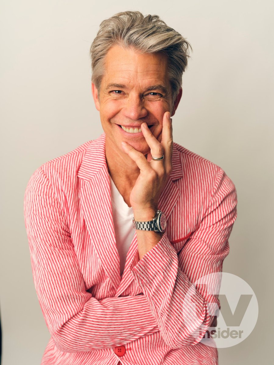 timolyphantorg's tweet image. 📸 by Maarten de Boer (SDCC Portraits, TV Insider)
