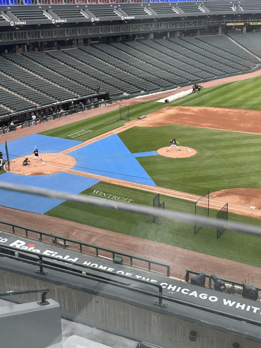 jcohenap's tweet image. Shane Smith pitching a simulated game. #WhiteSox