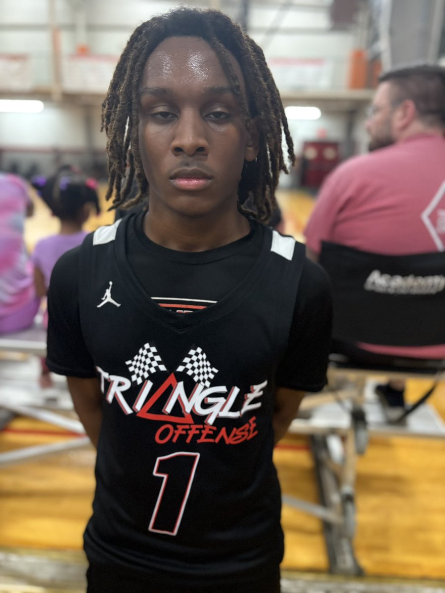 Jahkiel Mahon 5’9 G 2026 Triangle Offense Elite

Strong vocal and defensive presence on the court. Can be seen as team Swiss army knife and court coach doing the little things to help the team. Knocked down a big 3 in tough loss to Team Person today.