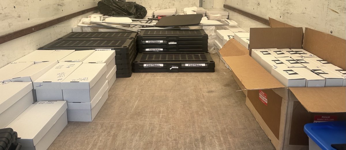 DollarCards's tweet image. Good News for @nsccshow Singles Club Fans……. we finally got a truck and started loading!! Over 6000 slabs making the trip, 150,000 .50 cards that are loaded! thousands of great raw cards priced to move! If it’s PC or your store booths 2506 and 2607 have it covered!!!