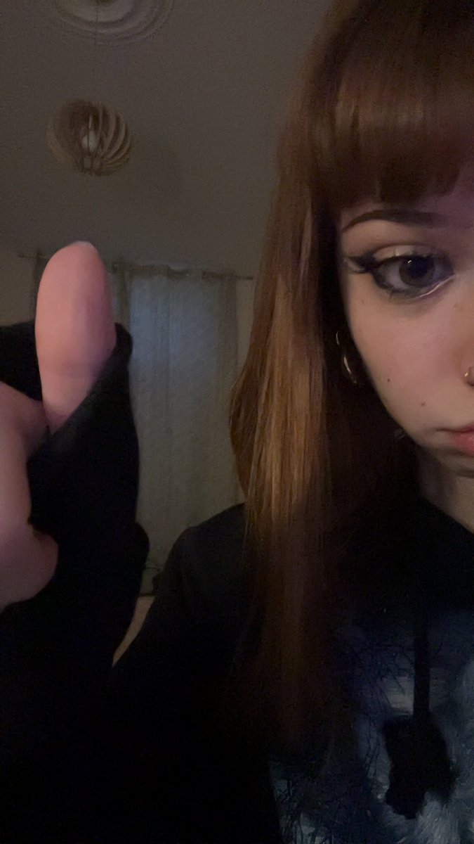 l0v3milfs's tweet image. venez sur le lien ds la bio g 2/3 trucs à vous montrer hihiihihih et après ptet ça soloQ ON VERRA
stream up dans 5 min😁