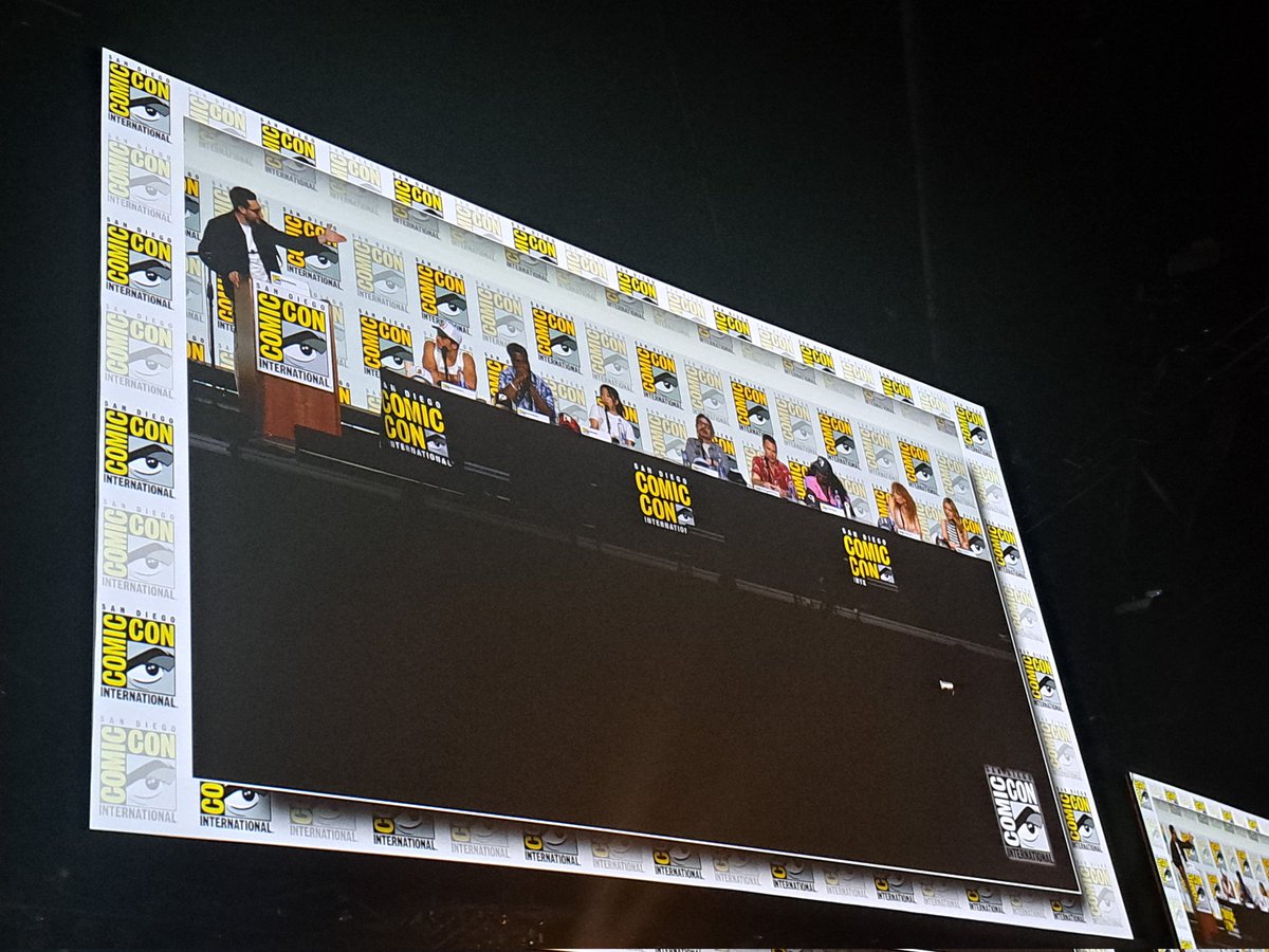 ChillyBoyYT's tweet image. While the conversation is interesting with these great actors . . .
This panel for Dreamworks' The Bad Guys 2 has mostly not been about The Bad Guys 2 lol An "interesting" direction to take the Hall H panel to.
#SDCC #SDCC2025 #SDCC25 #TheBadGuys2 #Dreamworks