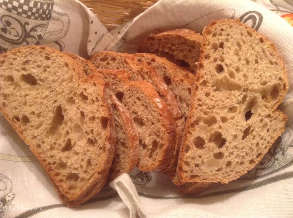 «Naszego chleba powszedniego dawaj nam na każdy dzień» Łk 11
W modlitwie, której nauczył nas Jezus, jest prośba o chleb. Dla nas, dla wszystkich dzieci tego samego Ojca: niech ta modlitwa budzi w nas troskę o tych, którym chleba brakuje, o głodnych i biednych.
#inwokacjaKrólujnam