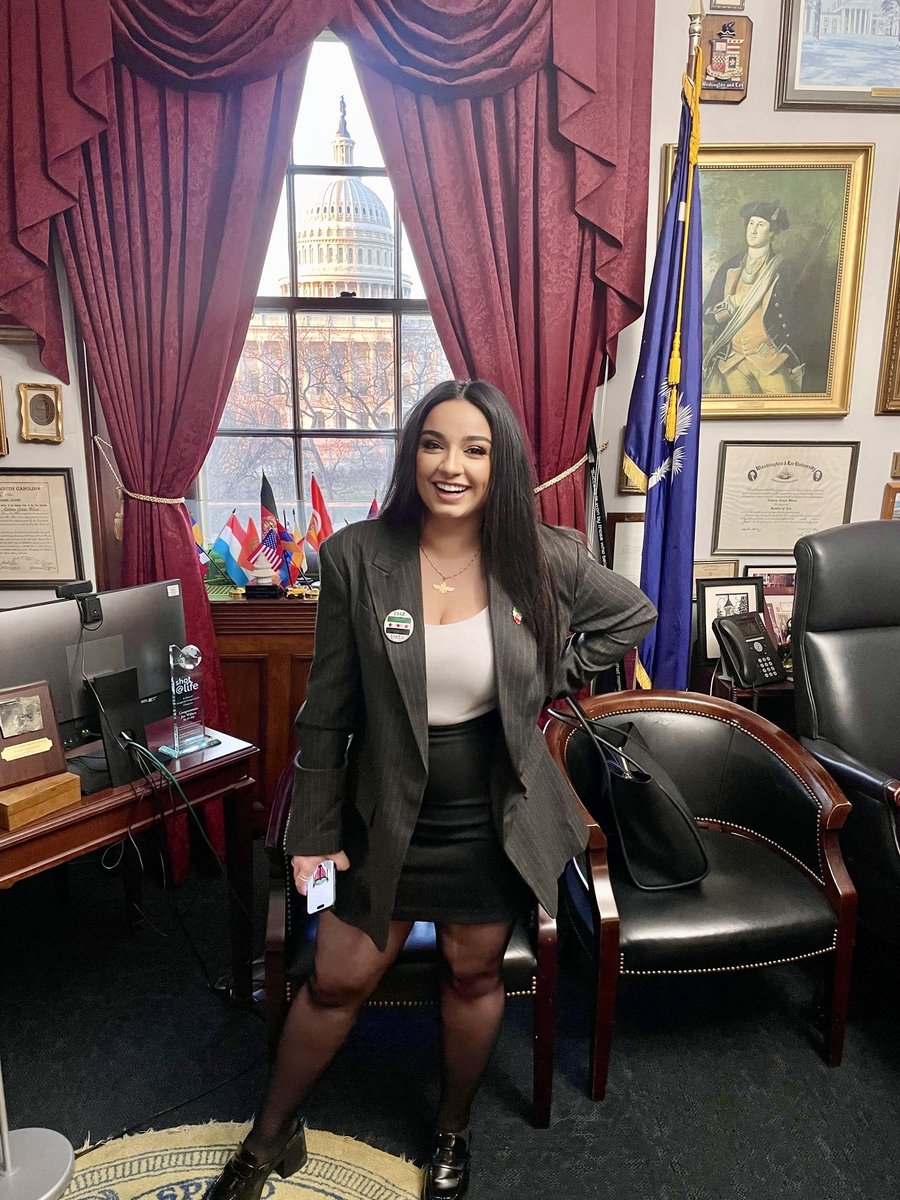 FORTRESSMAXXING's tweet image. The diaspora traitor Iranian monarchist and terrorist lover Sara Raviani has blocked me.
Here is her in DC lobbying for more sanctions on Syria in October 2024 - which hurt the Syrian people for 15 years - as well as delisting HTS as a terrorist group offshoot of Al Qaeda in…
