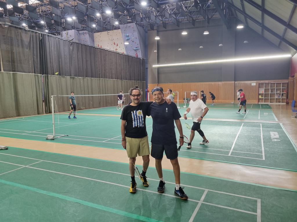 g_quadri's tweet image. Badminton, Club France...