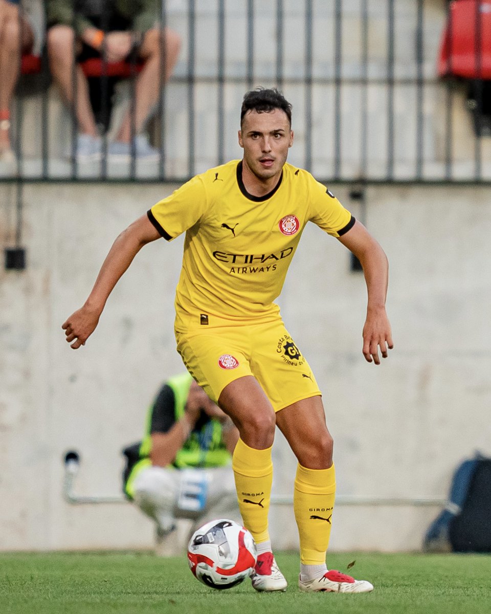GironaFC's tweet image. ▶️ SEGONA PART EN JOC! (1-0)

➡️ Krapyvtsov, Francés, Antal, Papa, Joel Roca
⬅️ Gazzaniga, Blind, David López, Solís, Portu 

#OMGirona #PretemporadaGFC