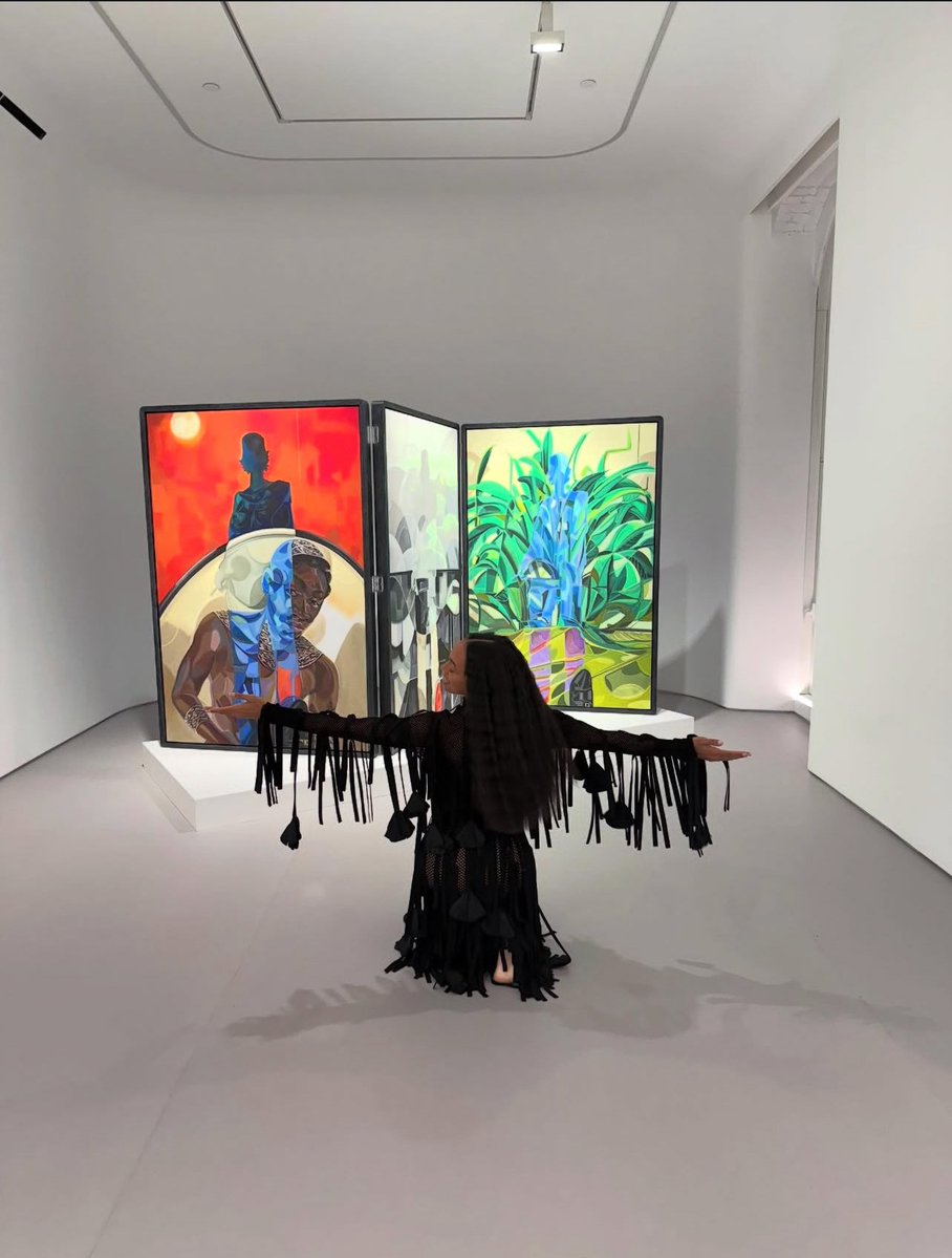 solangespace's tweet image. Solange at Toyin Ojih Odutola’s recent art exhibit
“my cancer sister went crazyyyy
wenotworthyyyywenotworthyyyyy”