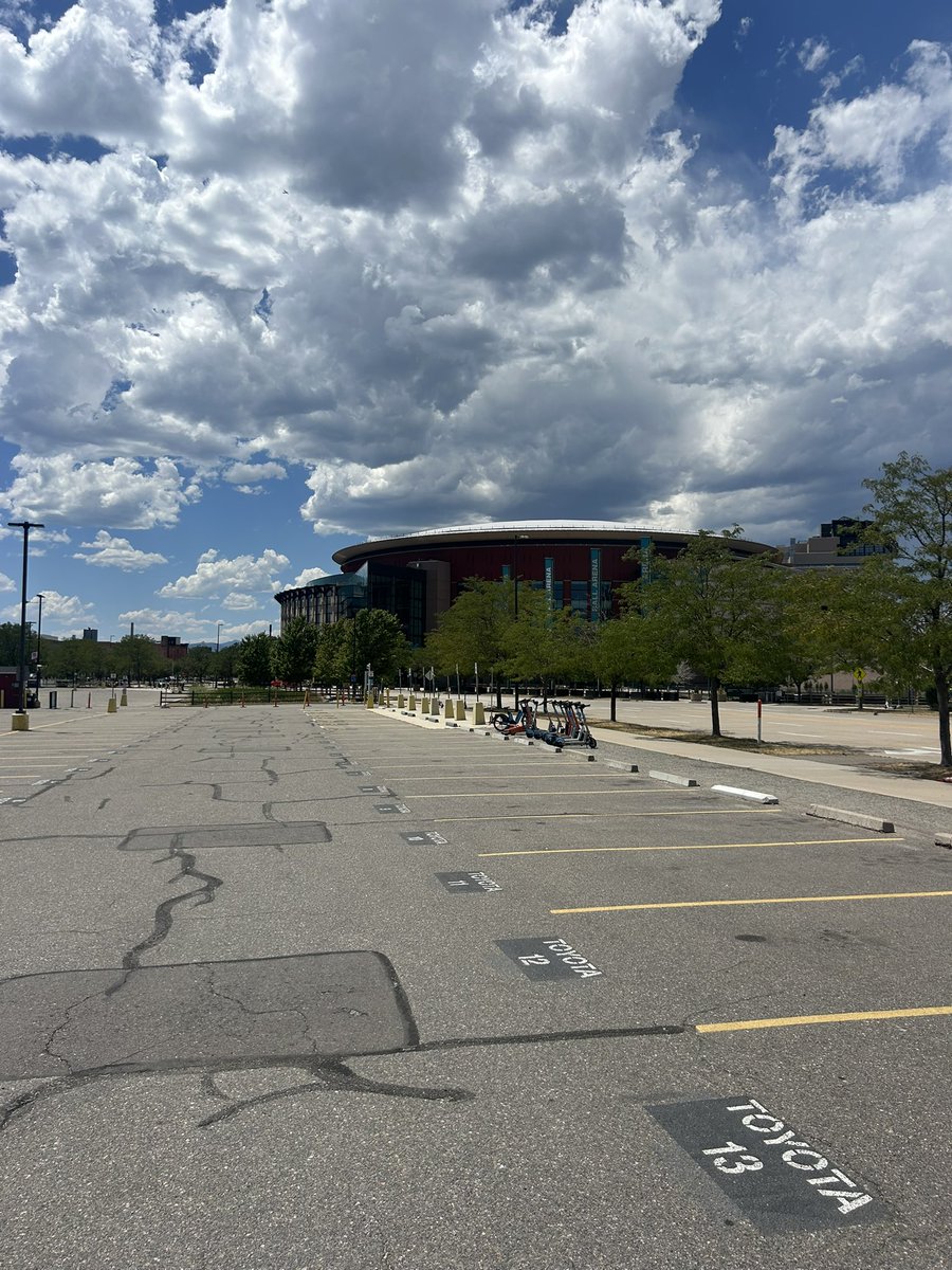 Bmangall20's tweet image. The Scrodome is so quiet today it’s like it doesn’t even know it’ll be hosting an NBA championship in 11 months