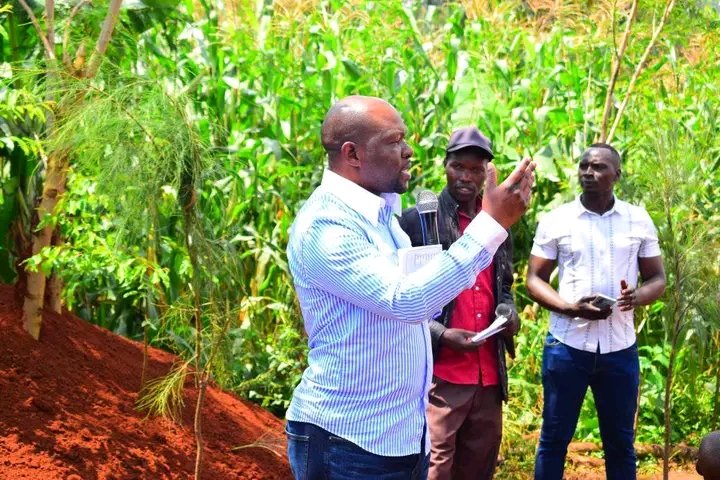 Honcalebamisi's tweet image. At Kapkomon village in Saboti Ward, I joined the family and friends of the late Benson Cheseny Kiboi for his burial ceremony. He passed on after a short illness. I stood in solidarity with the grieving family during this difficult time. May his soul rest in eternal peace.

Kenya…